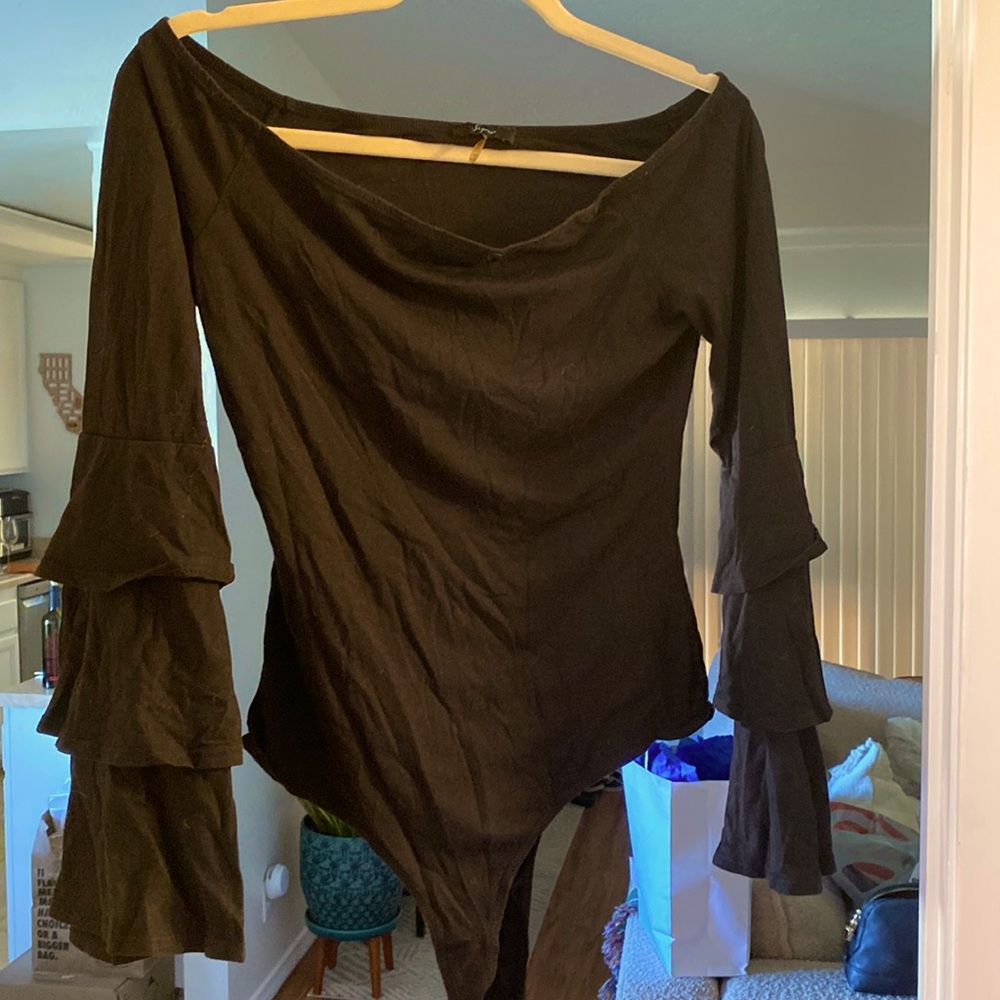 Soprano Black Off the shoulder ruffle sleeves bodysuit